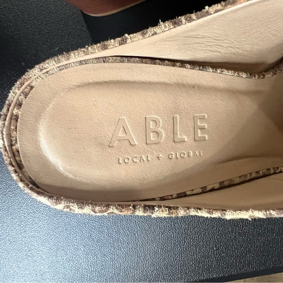 ABLE Rojas Mules Leopard Print Size 7 1/2 - Picture 5 of 8